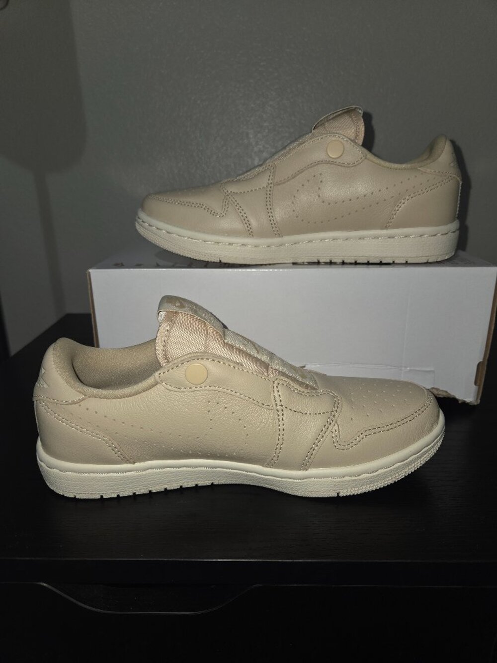 Air Jordan 1 Retro Low Slip Desert Ore Light Cream Women's 6